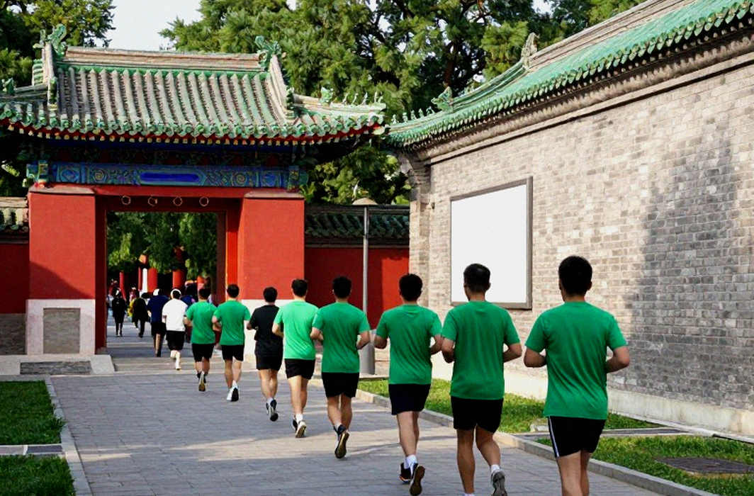 Bóng đá Việt Nam và cuộc chuyển giao thế hệ: Khi nhịp cũ chậm lại, nhịp mới chưa vào guồng